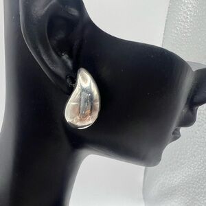 NWOT Elegant Silver Teardrop Earrings, Sterling Silver 925